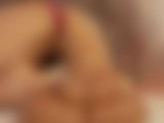 Renatta Cruz's Live Sex Cam Show