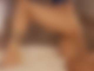 Renatta Cruz's Live Sex Cam Show