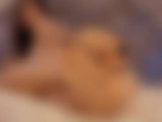 Renatta Cruz's Live Sex Cam Show