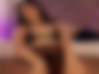 Renatta Cruz's Live Sex Cam Show