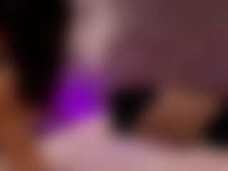 Renatta Cruz's Live Sex Cam Show