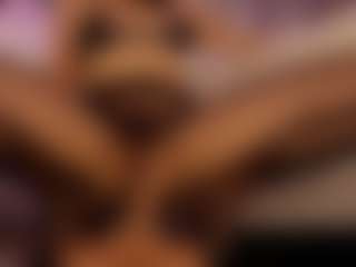 Renatta Cruz's Live Sex Cam Show