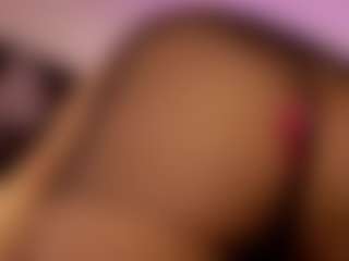 Renatta Cruz's Live Sex Cam Show