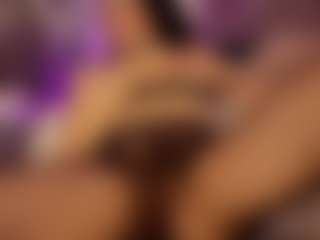 Renatta Cruz's Live Sex Cam Show