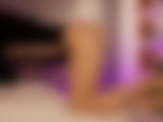 Renatta Cruz's Live Sex Cam Show