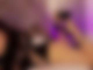 Renatta Cruz's Live Sex Cam Show