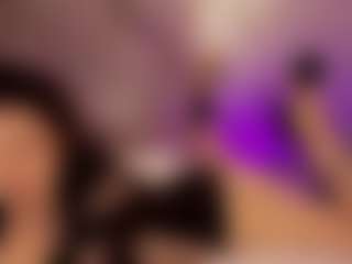 Renatta Cruz's Live Sex Cam Show