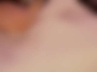 Renatta Cruz's Live Sex Cam Show