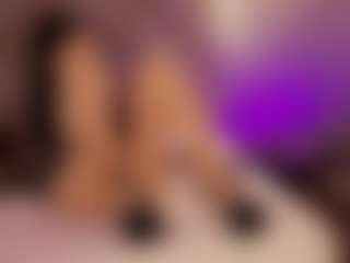 Renatta Cruz's Live Sex Cam Show