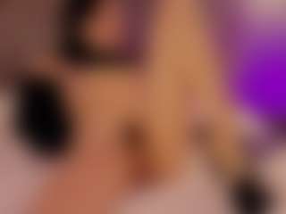 Renatta Cruz's Live Sex Cam Show