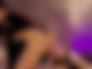 Renatta Cruz's Live Sex Cam Show