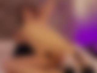 Renatta Cruz's Live Sex Cam Show