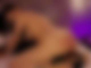 Renatta Cruz's Live Sex Cam Show