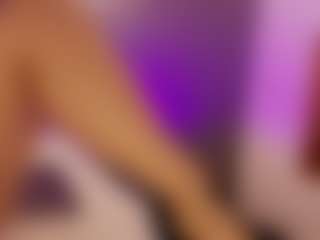 Renatta Cruz's Live Sex Cam Show