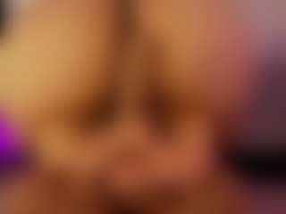 Live cam show with Renatta Cruz - Dirty Talk on nudelive.tv