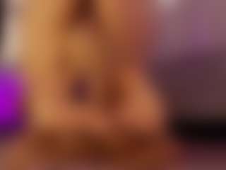 Renatta Cruz's Live Sex Cam Show