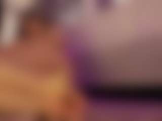Renatta Cruz's Live Sex Cam Show