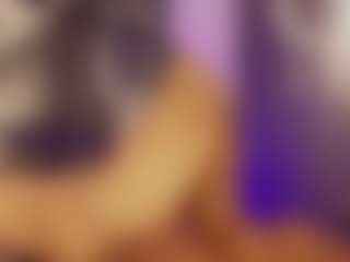 Renatta Cruz's Live Sex Cam Show