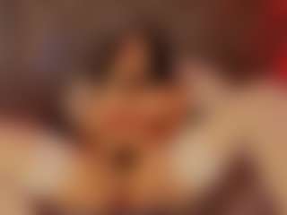 Renatta Cruz's Live Sex Cam Show