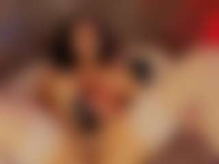 Renatta Cruz's Live Sex Cam Show
