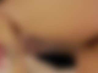 Renatta Cruz's Live Sex Cam Show