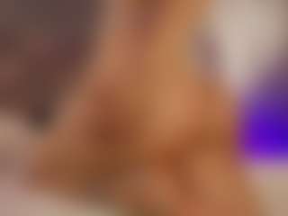 Renatta Cruz's Live Sex Cam Show