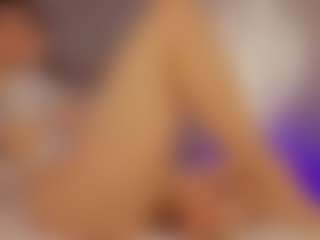 Renatta Cruz's Live Sex Cam Show