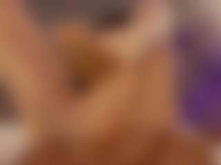 Renatta Cruz's Live Sex Cam Show