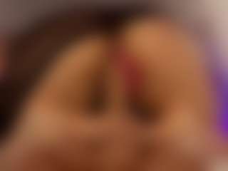 Renatta Cruz's Live Sex Cam Show
