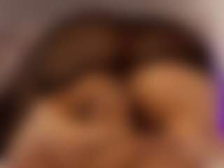 Renatta Cruz's Live Sex Cam Show