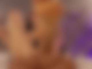 Renatta Cruz's Live Sex Cam Show
