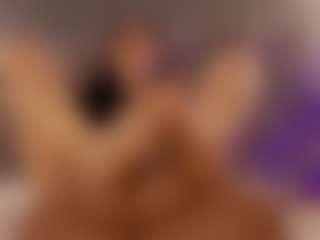 Renatta Cruz's Live Sex Cam Show
