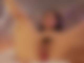 Renatta Cruz's Live Sex Cam Show