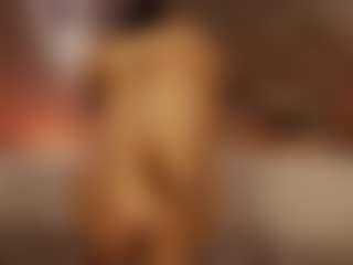 Renatta Cruz's Live Sex Cam Show