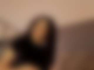 Renatta Cruz's Live Sex Cam Show