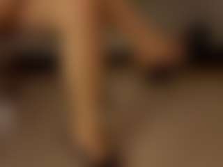 Renatta Cruz's Live Sex Cam Show