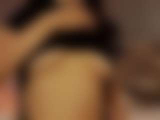 Renatta Cruz's Live Sex Cam Show