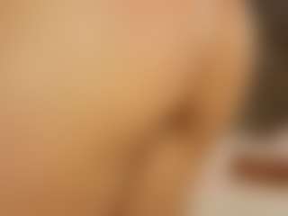 Renatta Cruz's Live Sex Cam Show