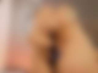 Renatta Cruz's Live Sex Cam Show