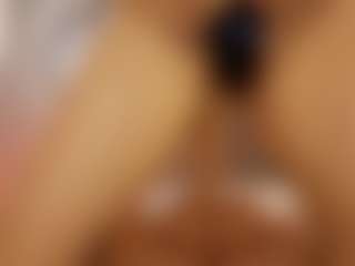 Renatta Cruz's Live Sex Cam Show