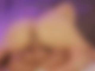 Renatta Cruz's Live Sex Cam Show