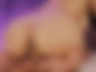 Renatta Cruz's Live Sex Cam Show