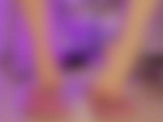 Renatta Cruz's Live Sex Cam Show