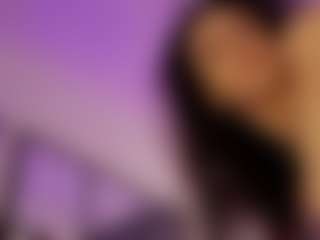 Renatta Cruz's Live Sex Cam Show