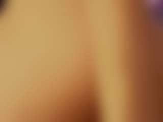Renatta Cruz's Live Sex Cam Show