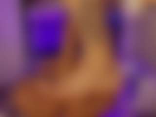 Renatta Cruz's Live Sex Cam Show