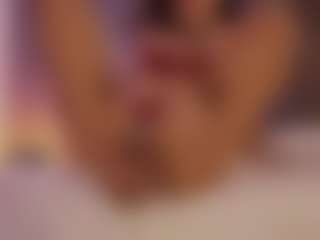 Renatta Cruz's Live Sex Cam Show