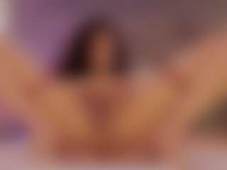 Live cam show with Renatta Cruz - Hairy Pussy Brown Hair on Camsoda
