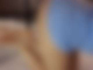 Live cam show with Renatta Cruz - Latina Petite on Camsoda | colombia
