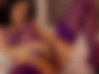 Renatta Cruz's Live Sex Cam Show